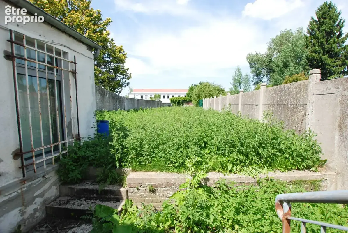 Immeuble de caractère offrant de nombreuses possibilités d'aménagement - photo 7