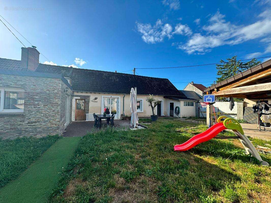 Maison Vignoux Sur Barangeon 4 pièce(s) 112 m2 - photo 14