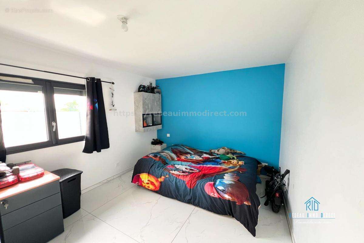 Maison à SAINT-SIMEON-DE-BRESSIEUX