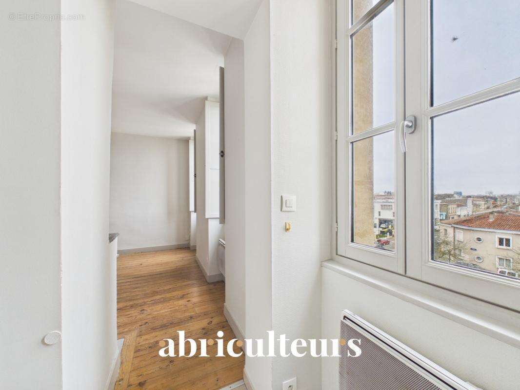 Duplex lumineux avec vue dégagée  à vendre à Bordeaux (33300) - photo 8