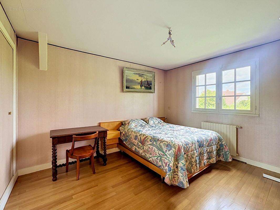 Une maison de famille pleine d'âme et de caractère à Gommonvilliers - photo 13