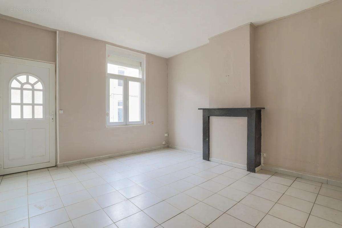 Maison de ville - 74 m2 - Valenciennes - photo 9