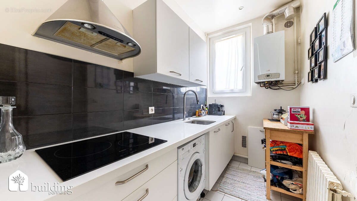 Appartement à PARIS-17E