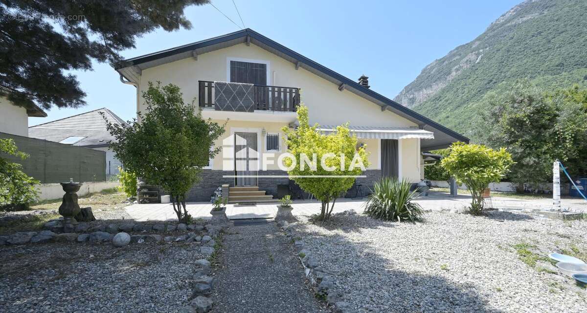 Maison à MONTMELIAN