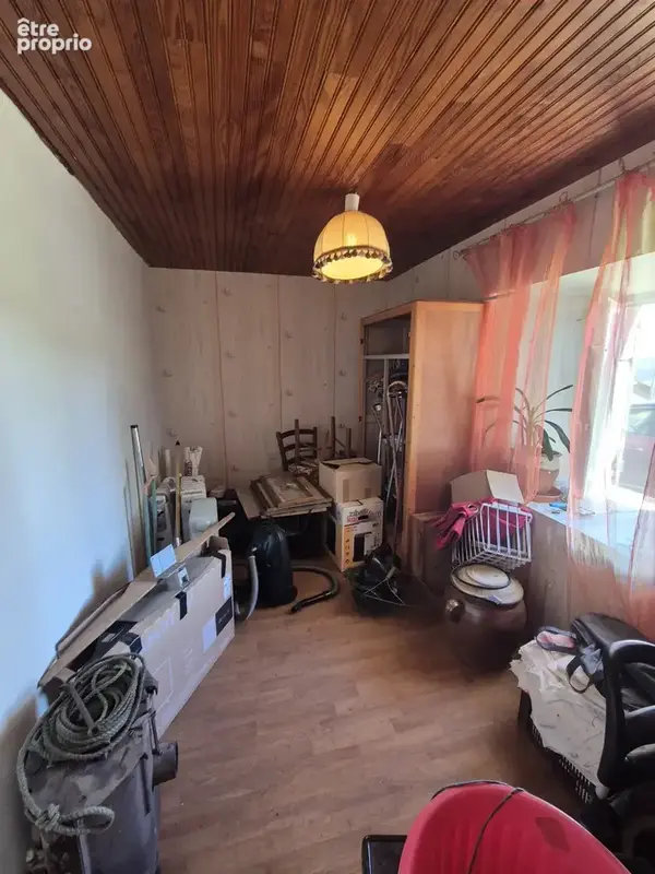 Maison en pierre sur deux niveaux avec dépendances et terrain à Connangles - photo 8