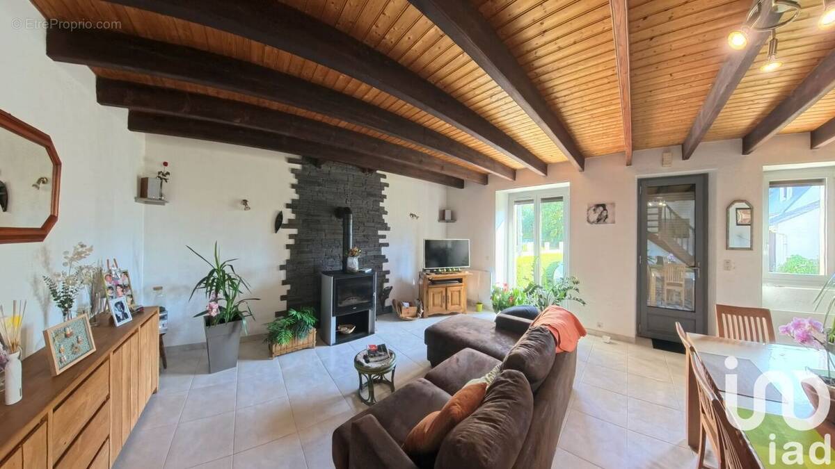 Photo 1 - Maison à SAINT-JOACHIM