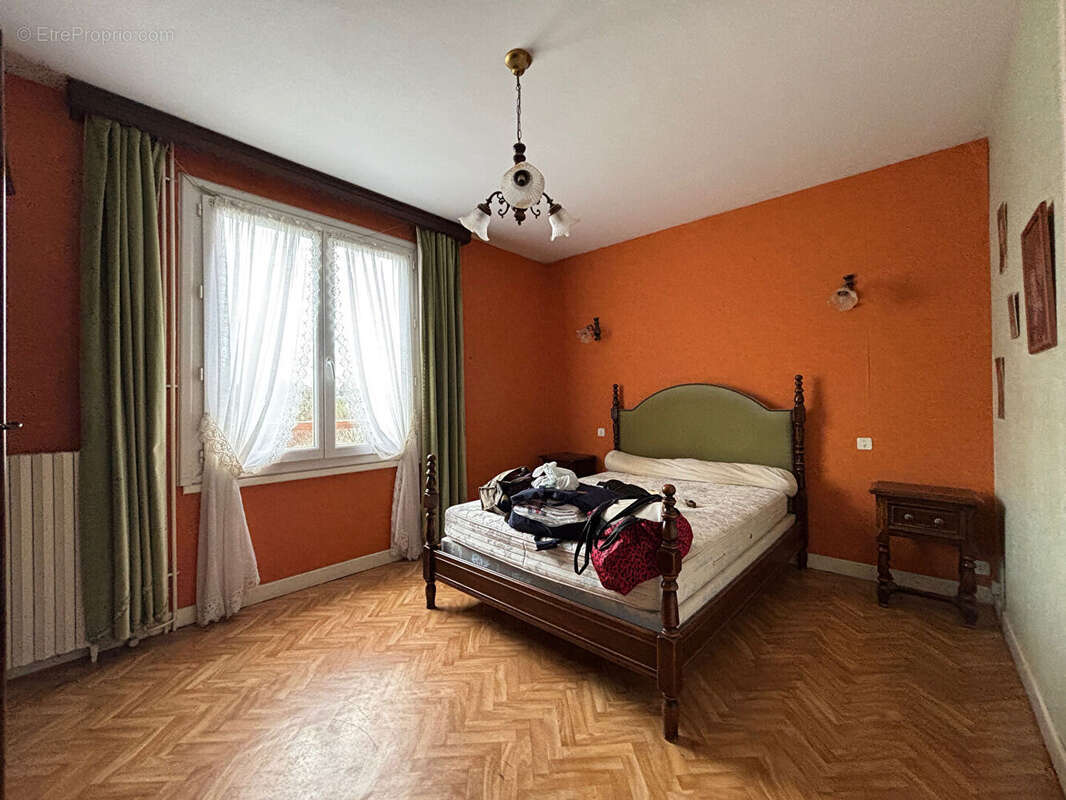 Maison à REILHAC