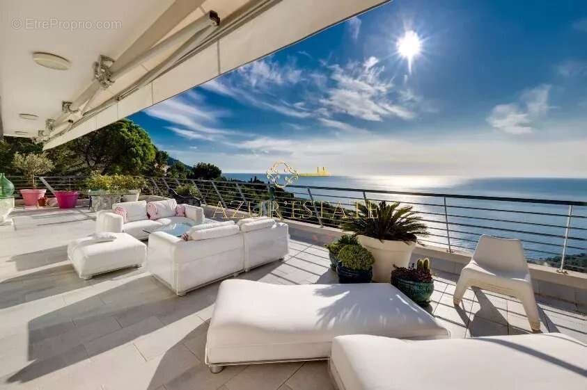 Appartement à EZE