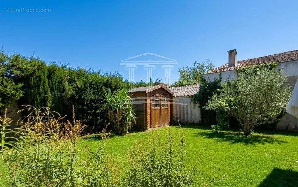 Maison à SORGUES
