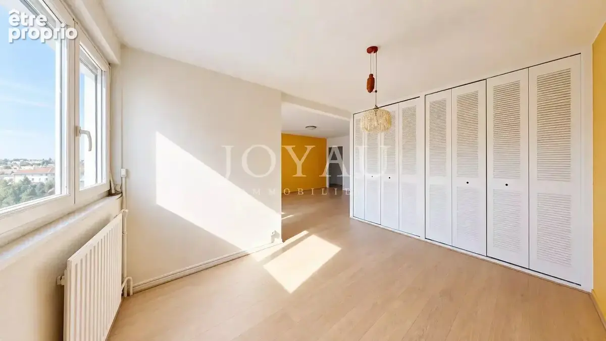 Parc des fontaines - appartement t3 - parking - cave - dernier étage - photo 2