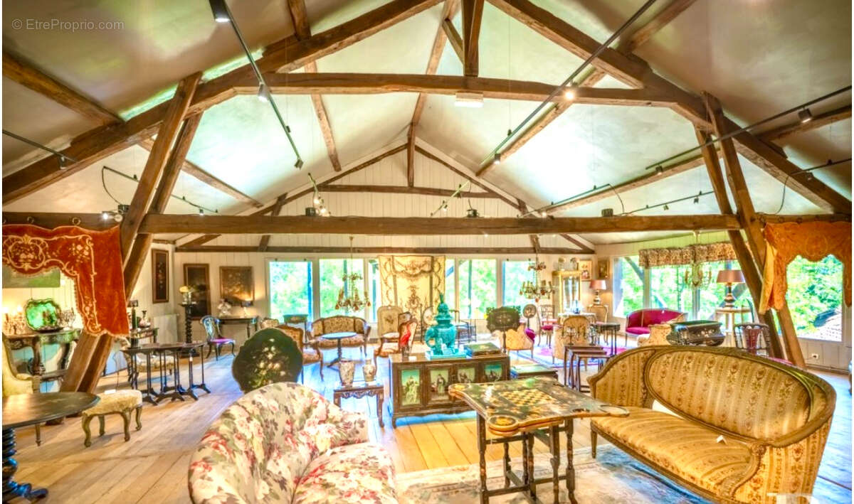 Maison à SAINT-LEONARD-DE-NOBLAT