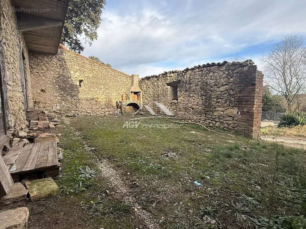 Maison à CASSAGNOLES