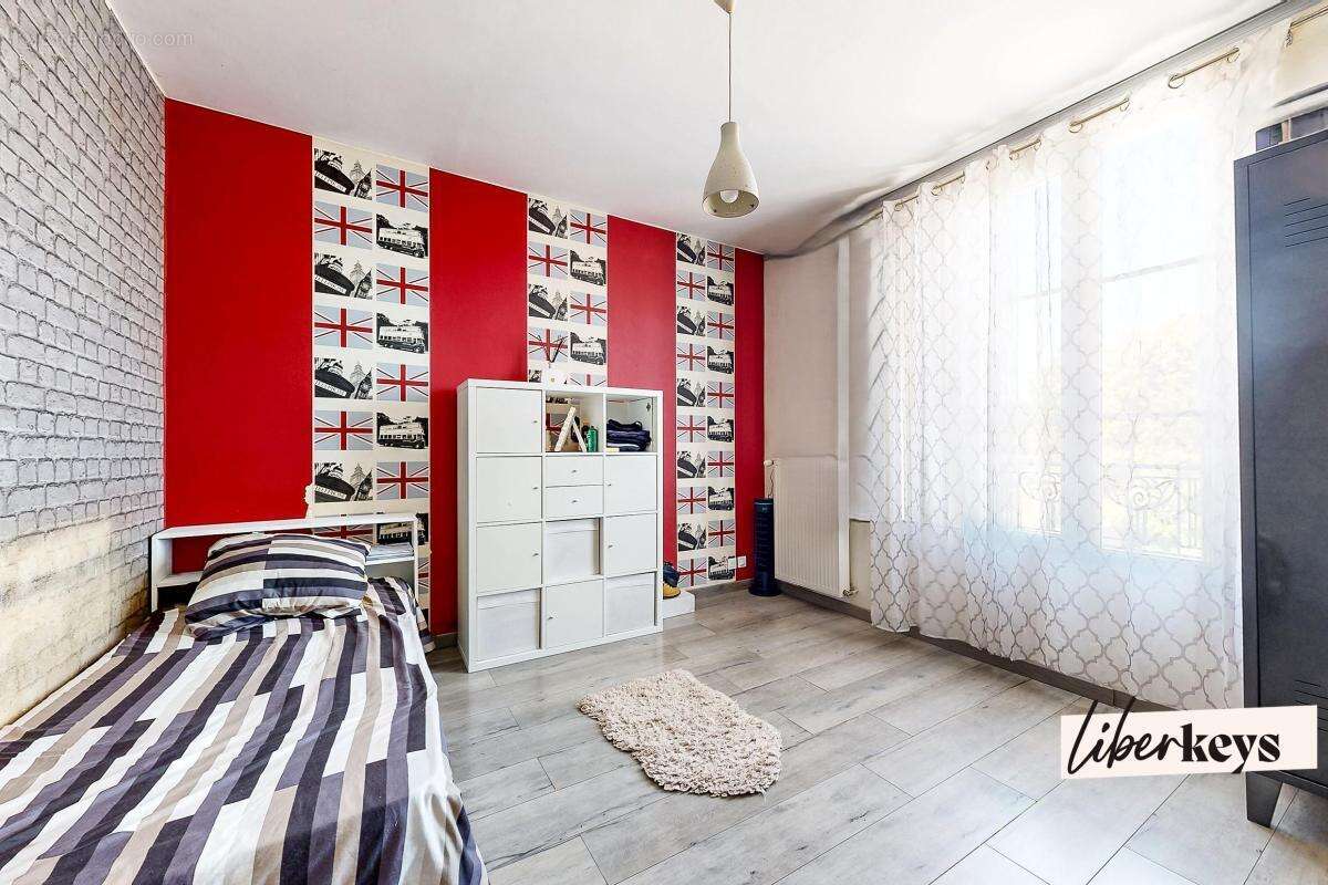 Maison familiale 172 m² – Habitable immédiatement – Jardin 757 m² – Claye-Souilly - Quartier Bois-Fleuri - photo 8