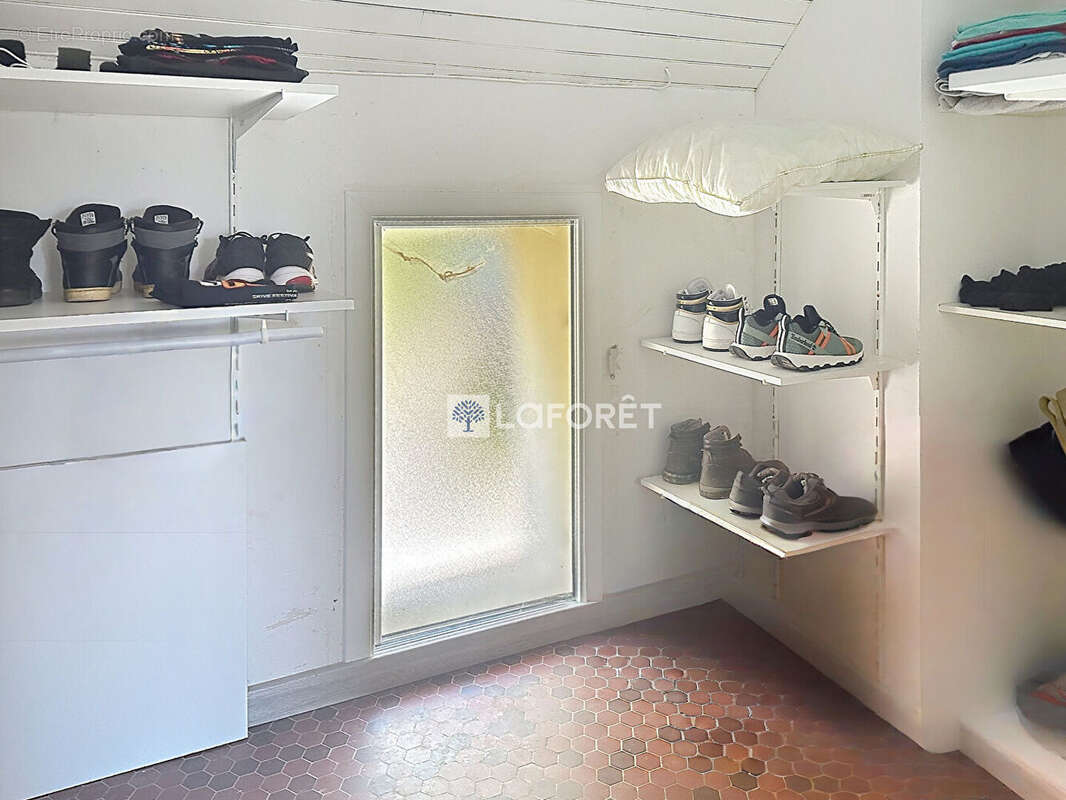 Maison à SAINT-JEAN-LES-DEUX-JUMEAUX