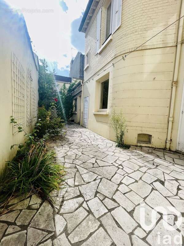 Photo 2 - Maison à REIMS