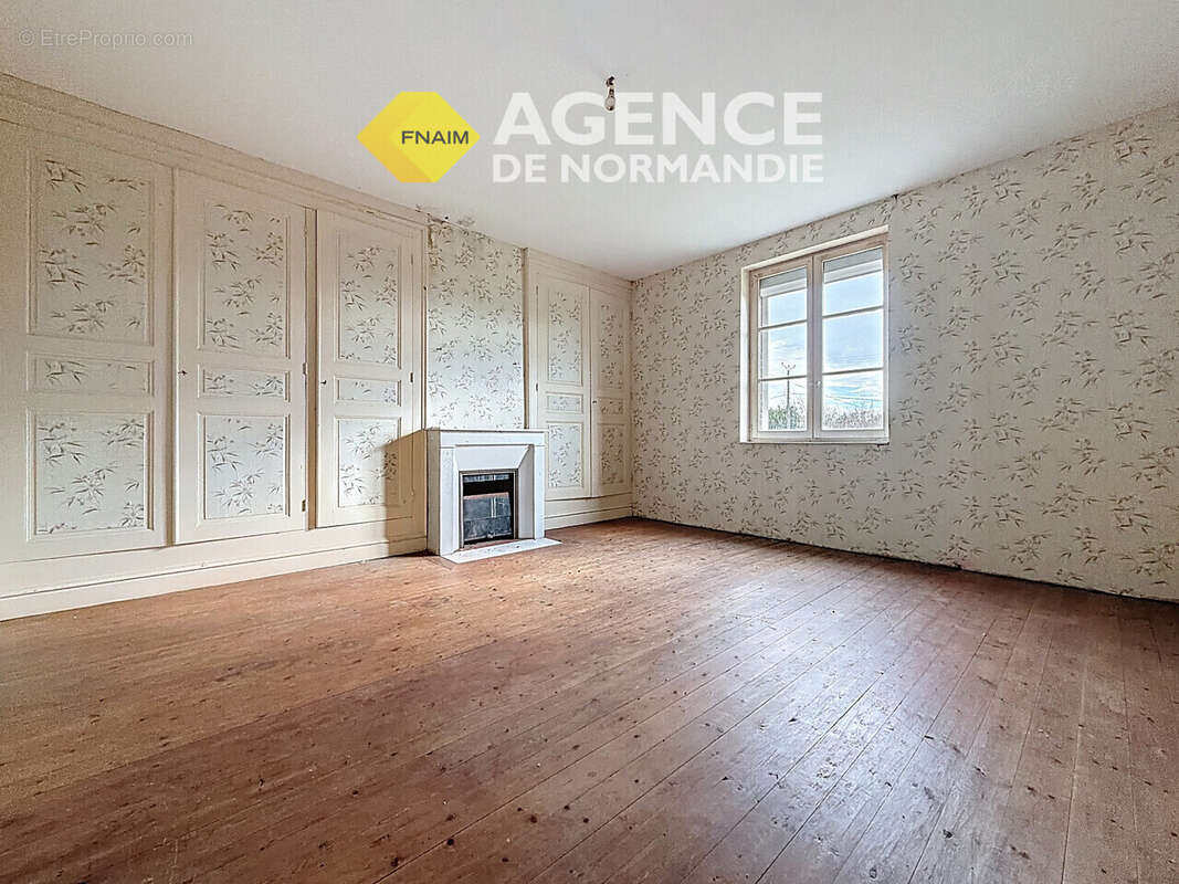 Maison à MONTREUIL-L&#039;ARGILLE