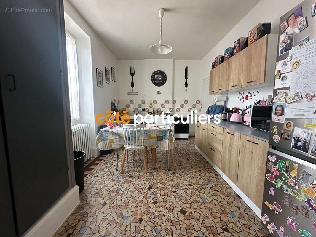 Maison à SAINT-AMAND-MONTROND