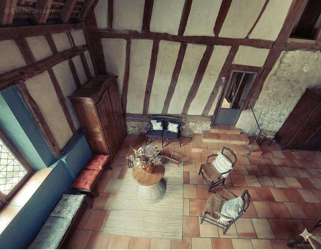 Salon 1 - Maison à SENDETS