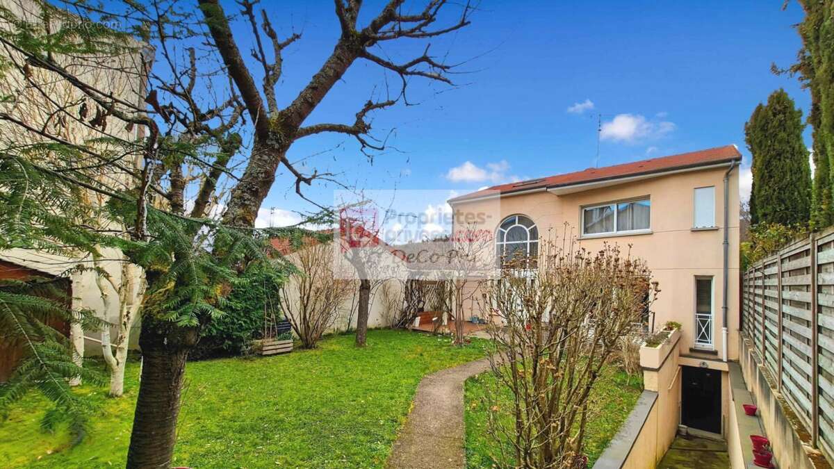 Maison bon état et calme 5 pièces 127 m2 Chaville  DPE 'C' - photo 18