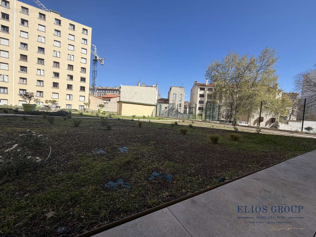 Appartement 63 m² à Marseille-3e  - photo 9