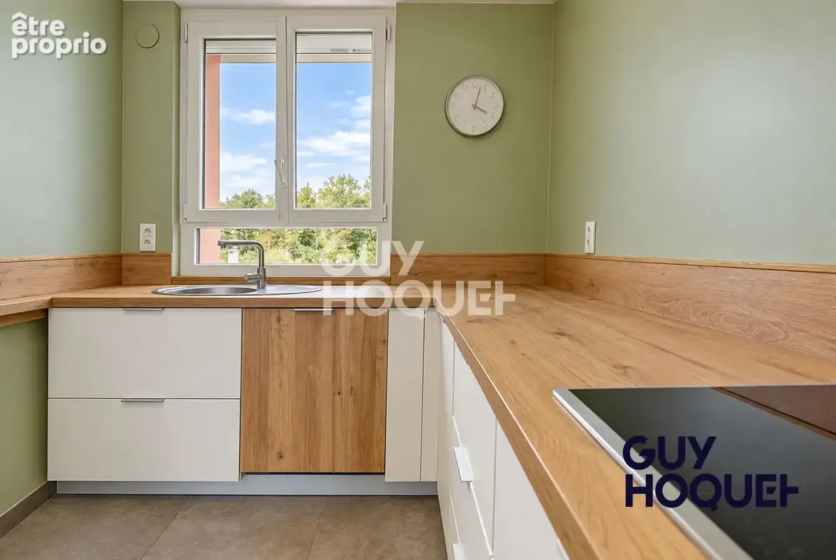 A vendre en exclusivité  au dernier étage T5 de 71 m² à Lyon 5 - photo 6