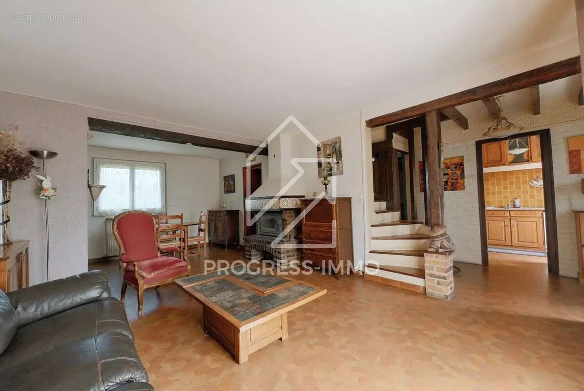 Maison à BRIE-COMTE-ROBERT