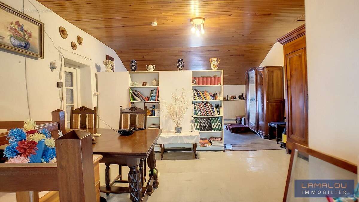 Maison à COLOMBIERES-SUR-ORB