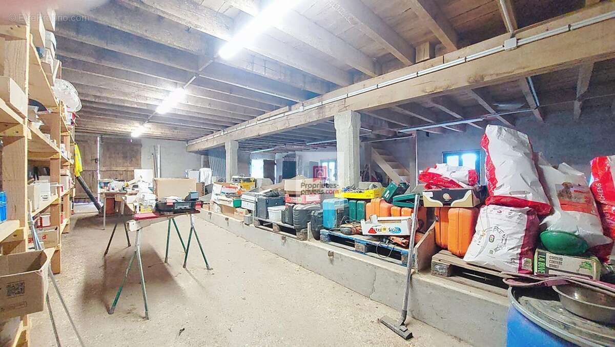 Rouffignac: au calme, sans voisins, corps de ferme avec maison rénovée en 2021. Jardin 5 hectares autour - photo 18