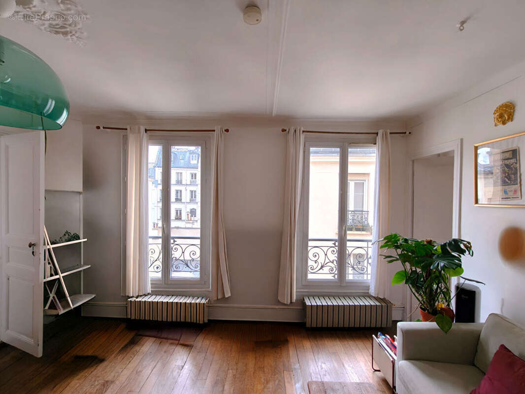 Appartement à PARIS-11E
