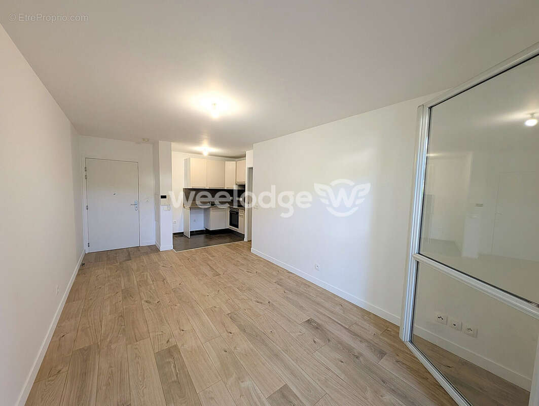 Appartement à SAINT-CYR-L'ECOLE