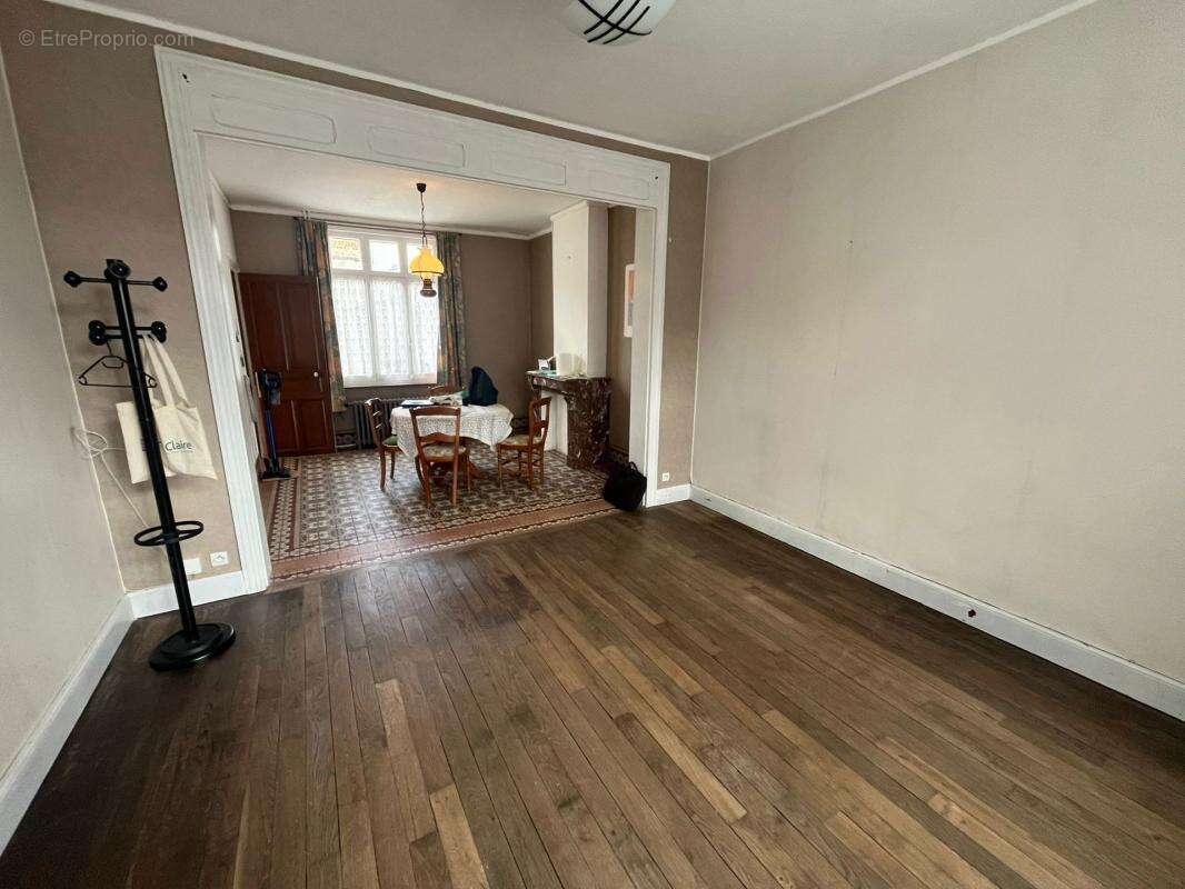  coup de cœur – maison mitoyenne 2 chambres (possible 4) jardin & garage  - photo 2