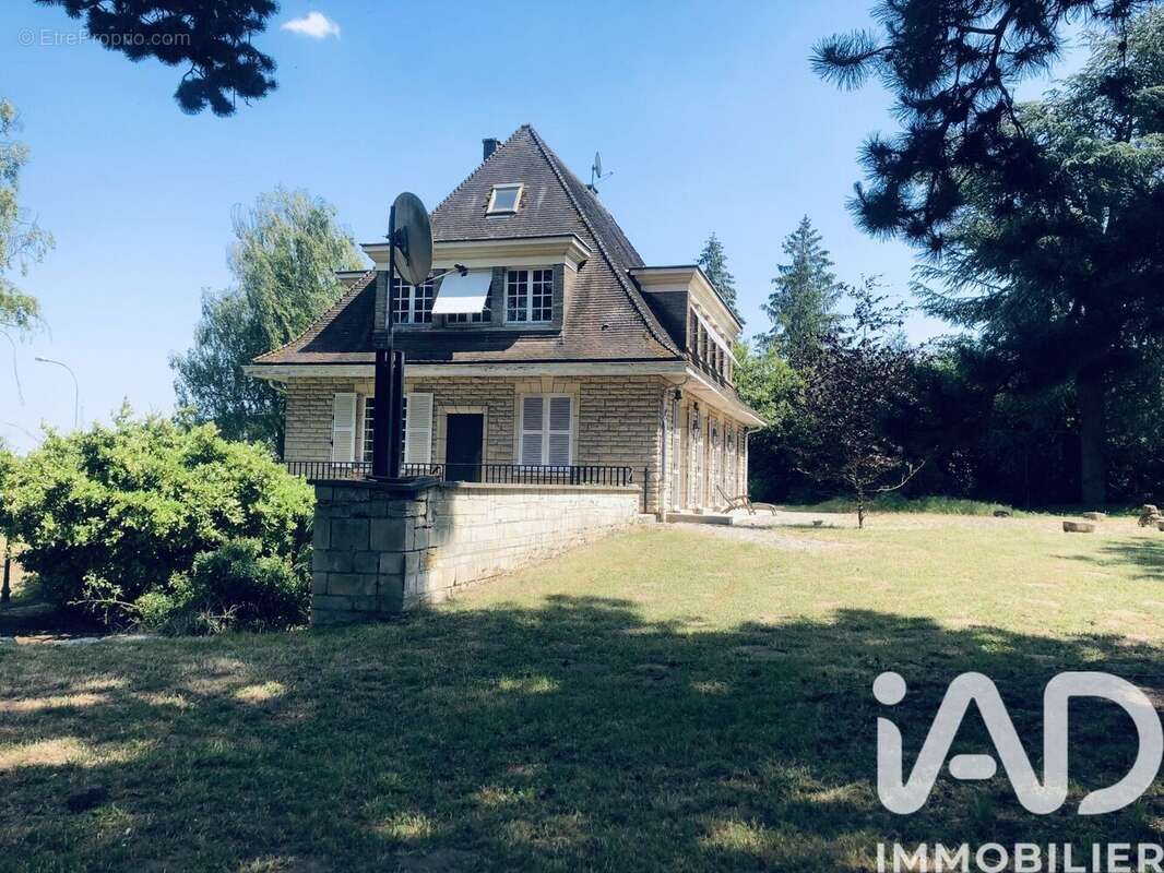 Photo 2 - Maison à CUTS