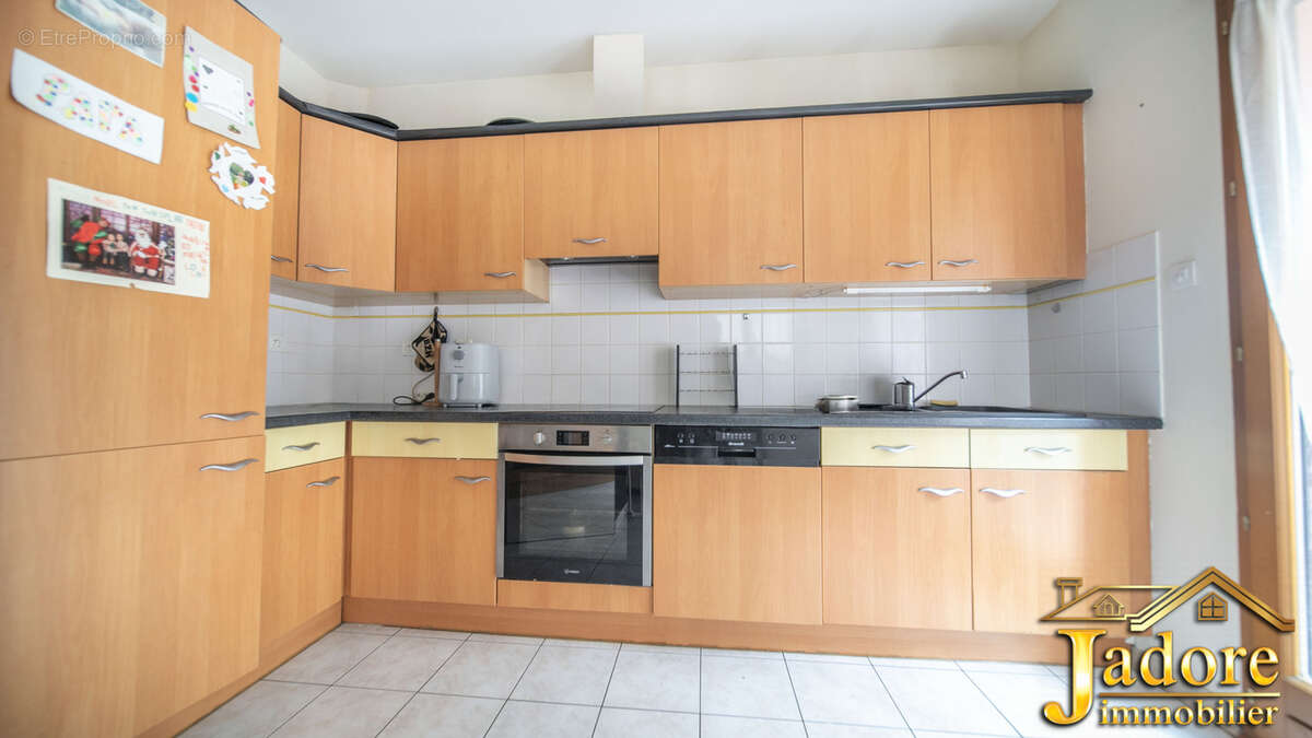 Appatrtement f4 1er etage - photo 6