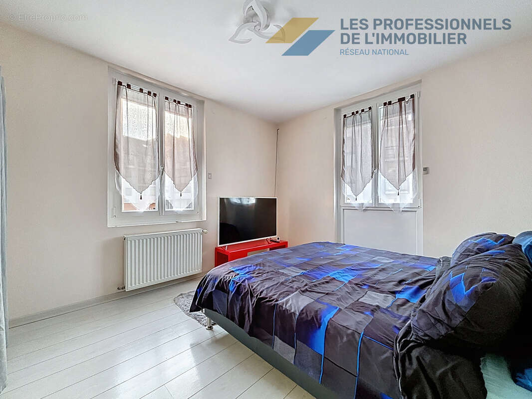 Appartement à CHALLES-LES-EAUX