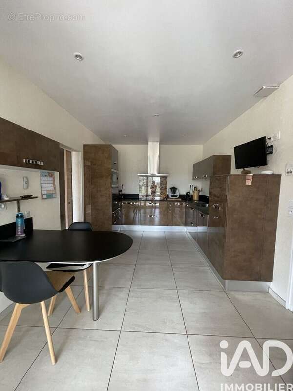 Photo 3 - Maison à COUTRAS