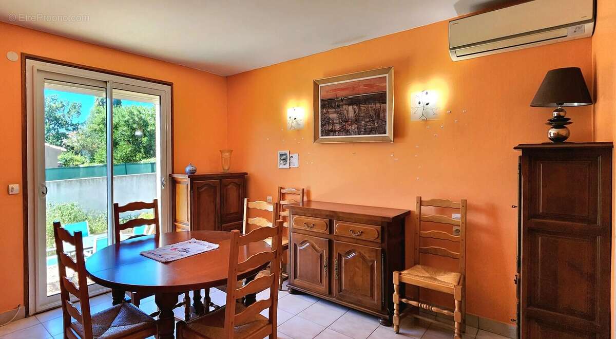 Grande maison divisée en 2 appartements - photo 16