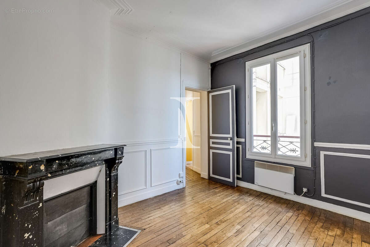 Appartement à PARIS-20E
