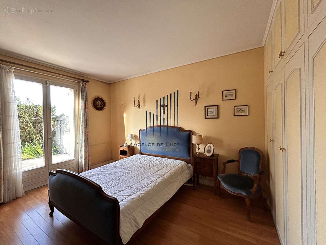 Maison à RUEIL-MALMAISON