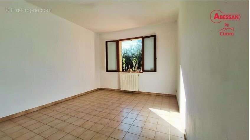 Maison à CANNES-ET-CLAIRAN