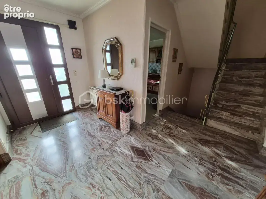Charmante maison familiale avec beaux volumes et extérieur agréable - photo 2
