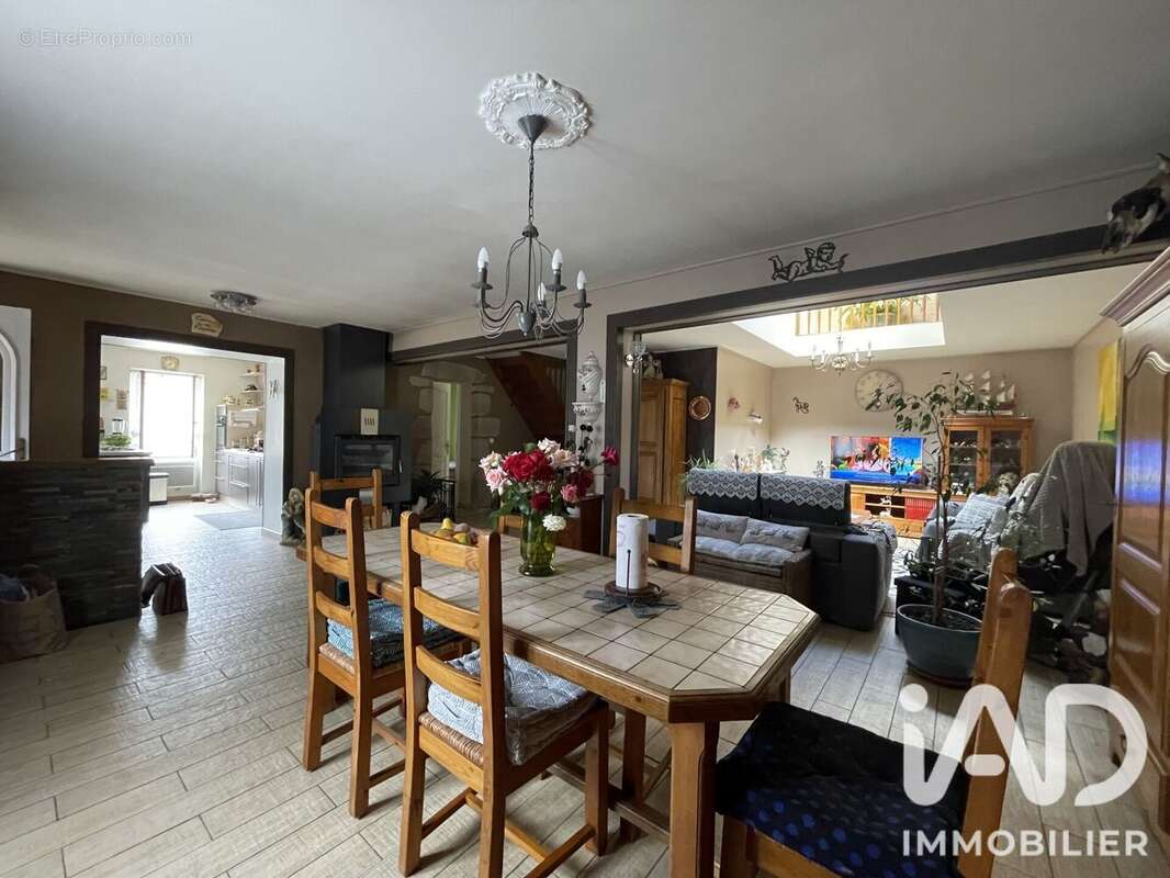 Maison 143 m² à Eymoutiers  - photo 8