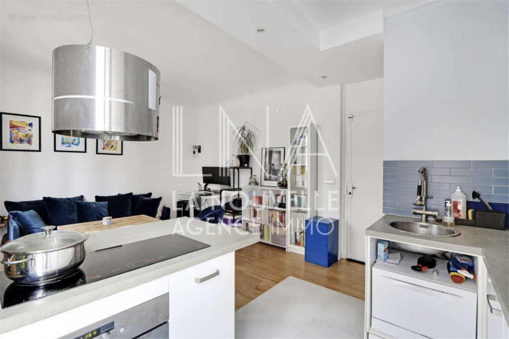 Appartement à LES LILAS