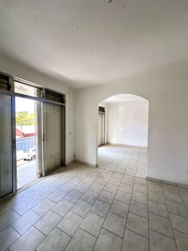 Appartement à BASSE-TERRE