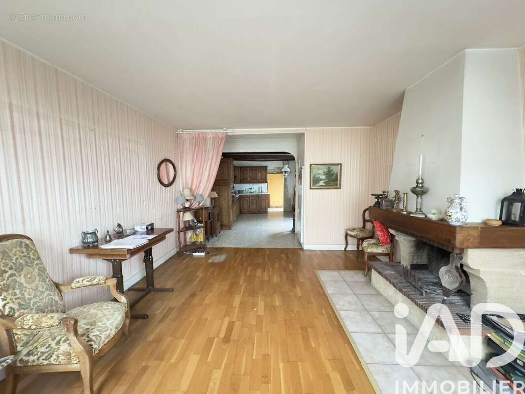 Photo 5 - Maison à LA CHAPELLE-GAUTHIER