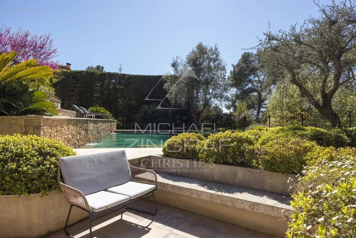 Maison à MOUGINS