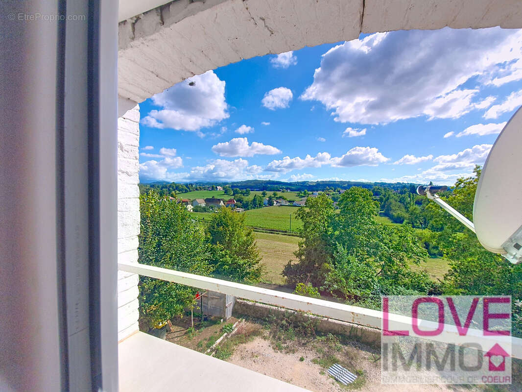 Appartement à LA BATIE-DIVISIN