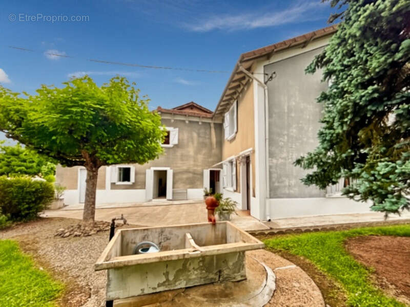 Maison à TRIE-SUR-BAISE