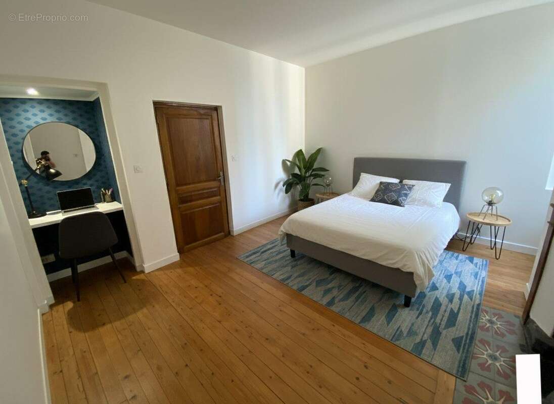 Appartement à AUBENAS