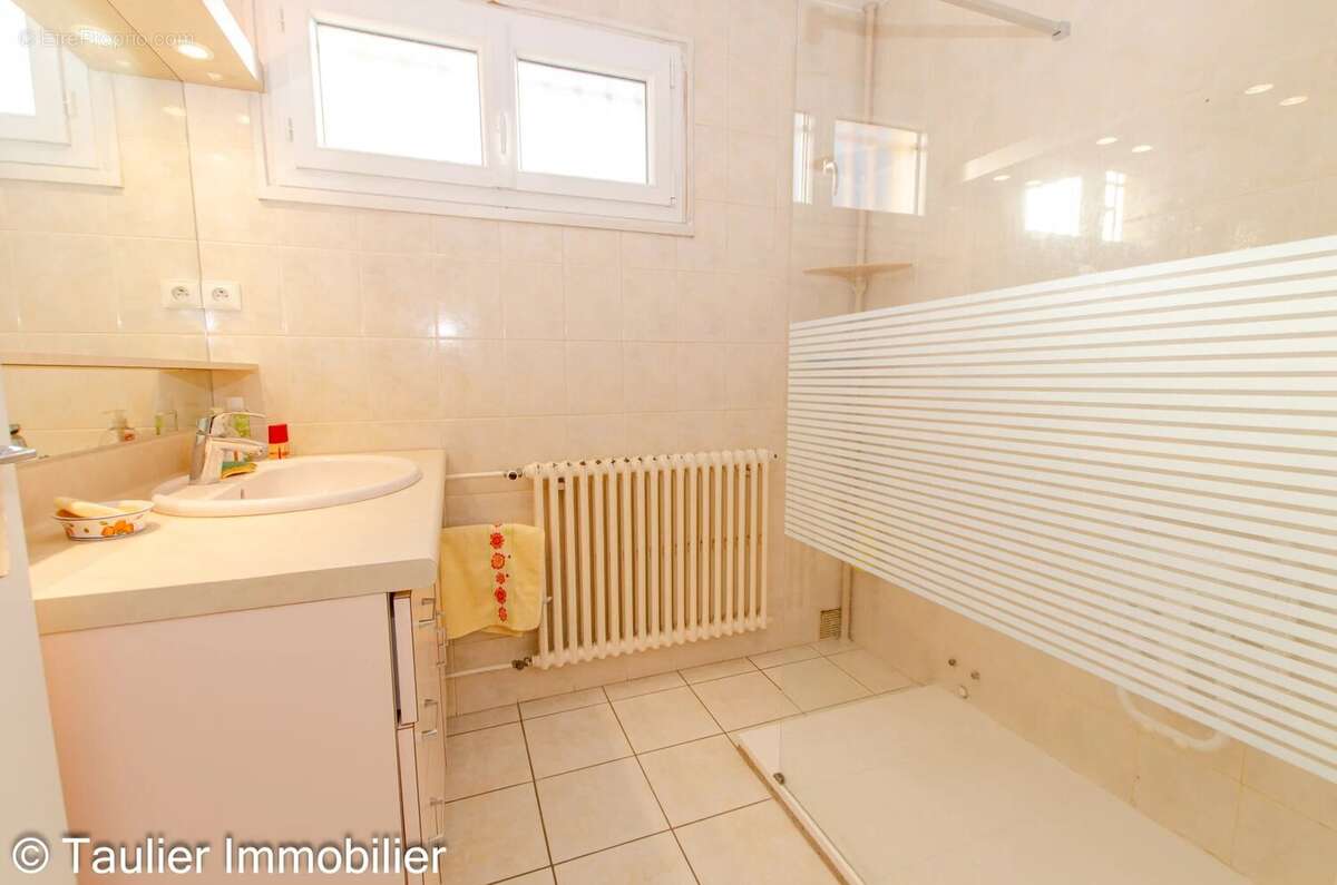 Maison à PONT-EN-ROYANS