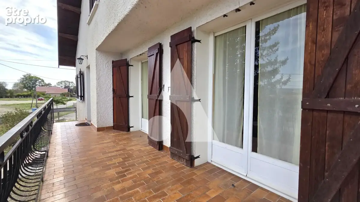 Maison individuelle à rénover, 97 m² + grenier aménageable, terrain de 1 689 m², dépendances et sous-sol ? COURLAOUX 39570 - photo 10